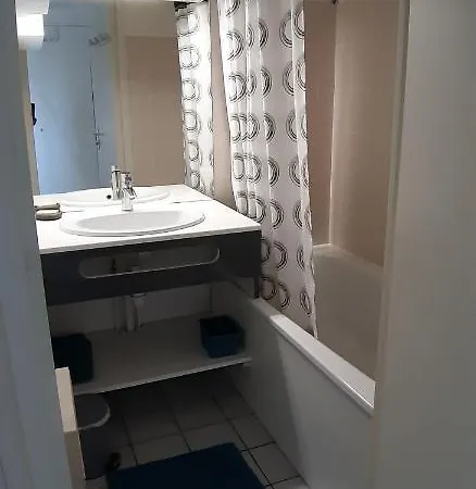 6 Personnes, 3 Min à Pied De La Et Du Centre Apartamento